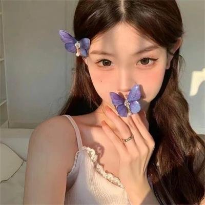 春闺初恋封面